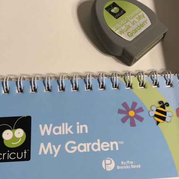 Cricut Hand Craft Card-making Cartridge Walk in My Garden Cartridge Fina… - Picture 3 of 9